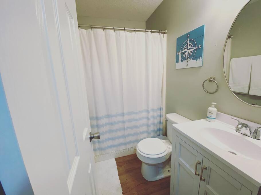 White Sand Getaway Steps From Beach Гълфпорт Екстериор снимка